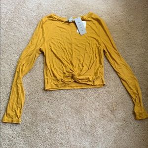 Marigold yellow, long sleeve crop